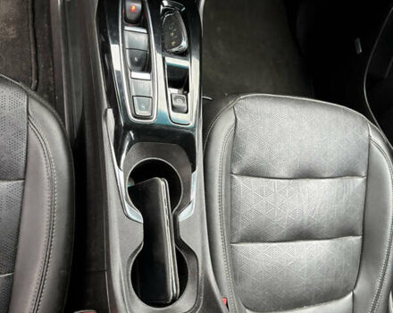 Белый Шевроле Bolt EV, объемом двигателя 0 л и пробегом 37 тыс. км за 18950 $, фото 36 на Automoto.ua