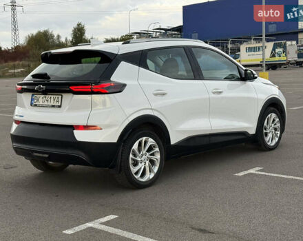 Белый Шевроле Bolt EV, объемом двигателя 0 л и пробегом 40 тыс. км за 17500 $, фото 3 на Automoto.ua