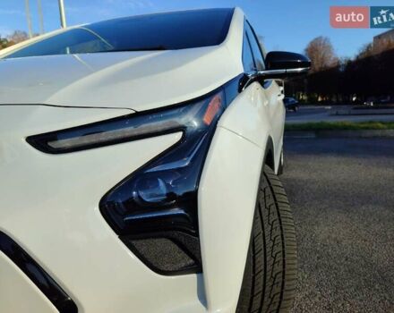 Белый Шевроле Bolt EV, объемом двигателя 0 л и пробегом 15 тыс. км за 18899 $, фото 8 на Automoto.ua
