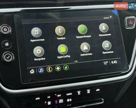 Белый Шевроле Bolt EV, объемом двигателя 0 л и пробегом 40 тыс. км за 17500 $, фото 20 на Automoto.ua