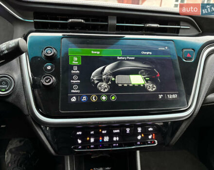 Белый Шевроле Bolt EV, объемом двигателя 0 л и пробегом 37 тыс. км за 18950 $, фото 32 на Automoto.ua