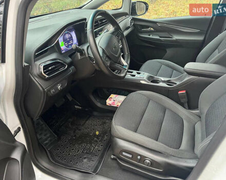 Белый Шевроле Bolt EV, объемом двигателя 0 л и пробегом 16 тыс. км за 18500 $, фото 15 на Automoto.ua