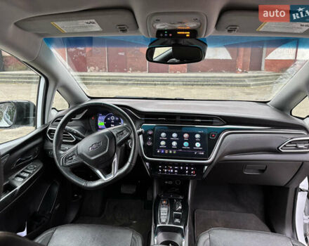 Белый Шевроле Bolt EV, объемом двигателя 0 л и пробегом 37 тыс. км за 18950 $, фото 20 на Automoto.ua