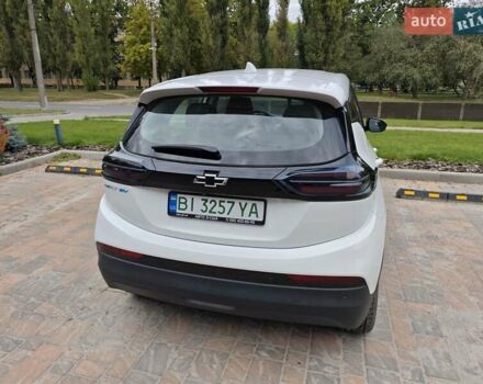 Белый Шевроле Bolt EV, объемом двигателя 0 л и пробегом 52 тыс. км за 17700 $, фото 14 на Automoto.ua
