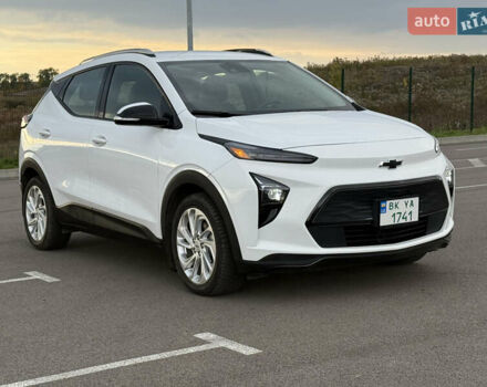Белый Шевроле Bolt EV, объемом двигателя 0 л и пробегом 40 тыс. км за 17500 $, фото 4 на Automoto.ua