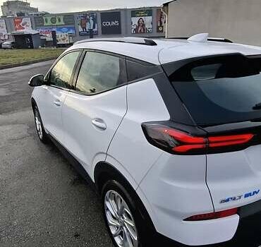 Белый Шевроле Bolt EV, объемом двигателя 0 л и пробегом 27 тыс. км за 19000 $, фото 2 на Automoto.ua