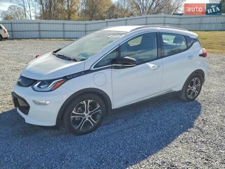 Белый Шевроле Bolt EV, объемом двигателя 0 л и пробегом 45 тыс. км за 3700 $, фото 1 на Automoto.ua