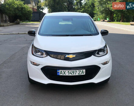 Белый Шевроле Bolt EV, объемом двигателя 0 л и пробегом 159 тыс. км за 13000 $, фото 1 на Automoto.ua