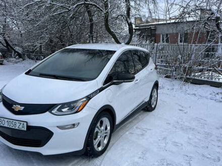 Шевроле Bolt EV 2017 у Тернополі на Automoto.ua Білий Шевроле Bolt EV, об'ємом двигуна 0 л та пробігом 150 тис. км за 14500 $, фото 1 на Automoto.ua