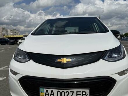 Шевроле Bolt EV 2017 в Киеве на Automoto.ua Белый Шевроле Bolt EV, объемом двигателя 0 л и пробегом 106 тыс. км за 13700 $, фото 1 на Automoto.ua