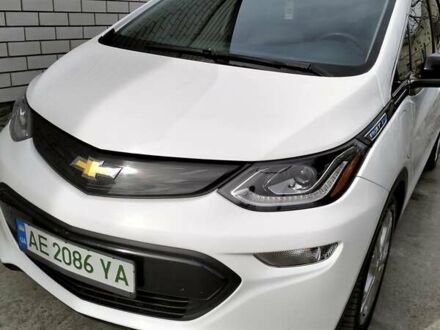 Шевроле Bolt EV 2018 в Днепре (Днепропетровске) на Automoto.ua Белый Шевроле Bolt EV, объемом двигателя 0 л и пробегом 182 тыс. км за 15000 $, фото 1 на Automoto.ua