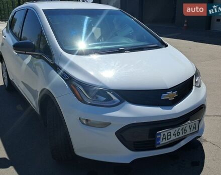 Белый Шевроле Bolt EV, объемом двигателя 0 л и пробегом 194 тыс. км за 14200 $, фото 1 на Automoto.ua