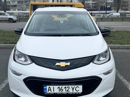 Белый Шевроле Bolt EV, объемом двигателя 0 л и пробегом 47 тыс. км за 17500 $, фото 1 на Automoto.ua
