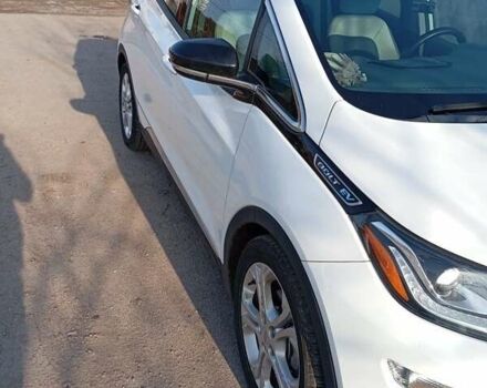 Білий Шевроле Bolt EV, об'ємом двигуна 0 л та пробігом 154 тис. км за 13800 $, фото 1 на Automoto.ua