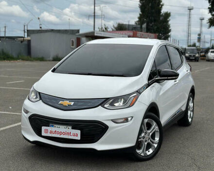 Білий Шевроле Bolt EV, об'ємом двигуна 0 л та пробігом 30 тис. км за 16800 $, фото 1 на Automoto.ua
