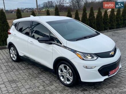 Шевроле Bolt EV 2018 в Львове на Automoto.ua Белый Шевроле Bolt EV, объемом двигателя 0 л и пробегом 114 тыс. км за 13999 $, фото 1 на Automoto.ua