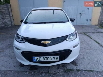 Шевроле Bolt EV 2018 в Каменское - Днепродзержинск на Automoto.ua Белый Шевроле Bolt EV, объемом двигателя 0 л и пробегом 120 тыс. км за 15500 $, фото 1 на Automoto.ua