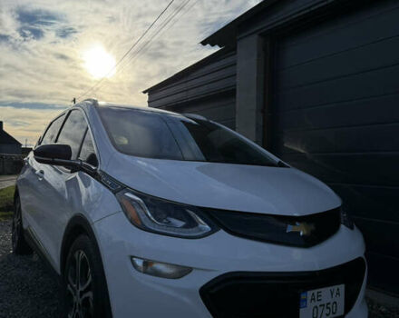 Белый Шевроле Bolt EV, объемом двигателя 0 л и пробегом 92 тыс. км за 17000 $, фото 1 на Automoto.ua