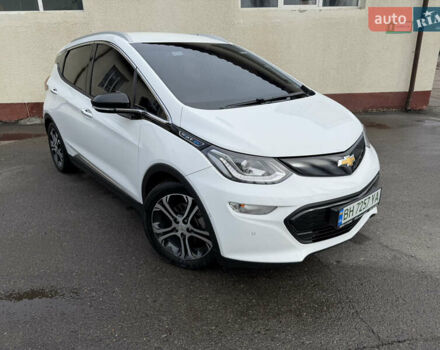 Белый Шевроле Bolt EV, объемом двигателя 0 л и пробегом 133 тыс. км за 16000 $, фото 1 на Automoto.ua