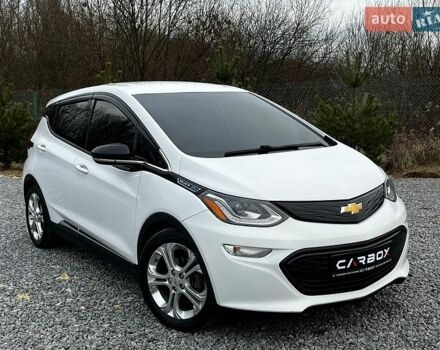 Белый Шевроле Bolt EV, объемом двигателя 0 л и пробегом 133 тыс. км за 14100 $, фото 1 на Automoto.ua