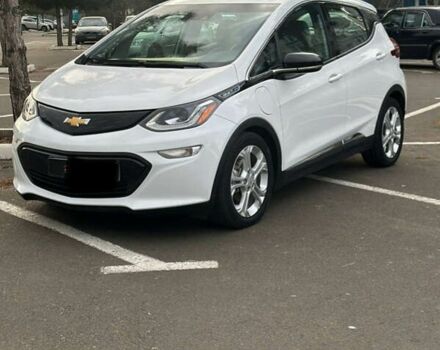 Белый Шевроле Bolt EV, объемом двигателя 0 л и пробегом 37 тыс. км за 14000 $, фото 1 на Automoto.ua