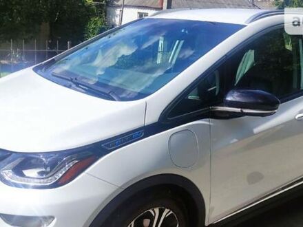Шевроле Bolt EV 2019 в Днепре (Днепропетровске) на Automoto.ua Белый Шевроле Bolt EV, объемом двигателя 0 л и пробегом 115 тыс. км за 14500 $, фото 1 на Automoto.ua