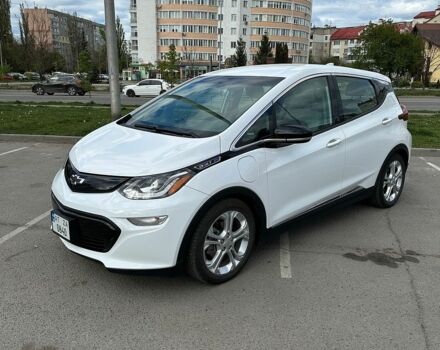 Белый Шевроле Bolt EV, объемом двигателя 0 л и пробегом 90 тыс. км за 20000 $, фото 1 на Automoto.ua