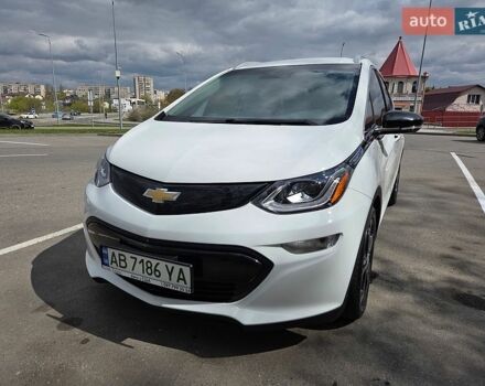 Белый Шевроле Bolt EV, объемом двигателя 0 л и пробегом 110 тыс. км за 16000 $, фото 1 на Automoto.ua