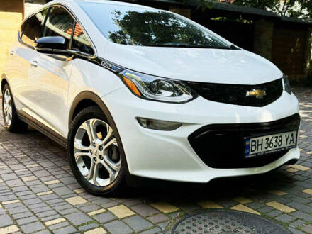 Шевроле Bolt EV 2020 в Одессе на Automoto.ua Белый Шевроле Bolt EV, объемом двигателя 0 л и пробегом 75 тыс. км за 14900 $, фото 1 на Automoto.ua