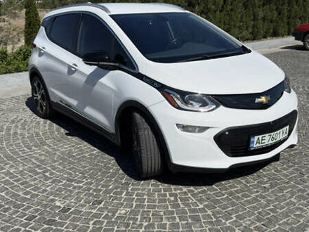 Шевроле Bolt EV 2020 у Дніпро (Дніпропетровську) на Automoto.ua Білий Шевроле Bolt EV, об'ємом двигуна 0 л та пробігом 77 тис. км за 17200 $, фото 1 на Automoto.ua