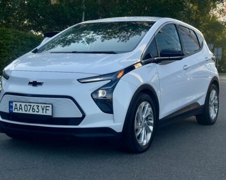 Белый Шевроле Bolt EV, объемом двигателя 0 л и пробегом 29 тыс. км за 18999 $, фото 1 на Automoto.ua