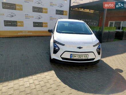 Шевроле Bolt EV 2022 в Сумах на Automoto.ua Белый Шевроле Bolt EV, объемом двигателя 0 л и пробегом 40 тыс. км за 18000 $, фото 1 на Automoto.ua