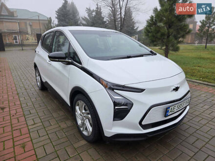 Белый Шевроле Bolt EV, объемом двигателя 0 л и пробегом 59 тыс. км за 17300 $, фото 1 на Automoto.ua