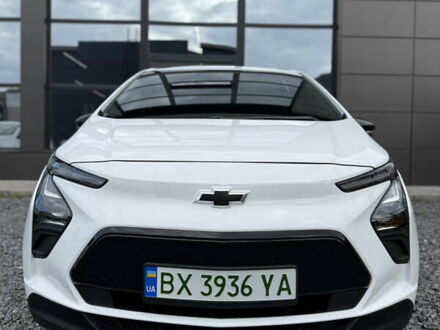Шевроле Bolt EV 2023 в Шепетовке на Automoto.ua Белый Шевроле Bolt EV, объемом двигателя 0 л и пробегом 36 тыс. км за 17700 $, фото 1 на Automoto.ua
