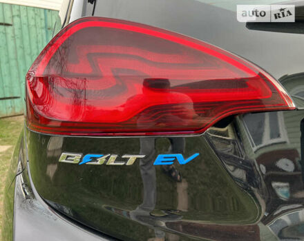 Чорний Шевроле Bolt EV, об'ємом двигуна 0 л та пробігом 77 тис. км за 14999 $, фото 11 на Automoto.ua