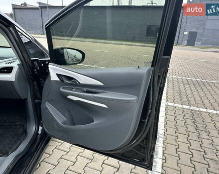 Черный Шевроле Bolt EV, объемом двигателя 0 л и пробегом 180 тыс. км за 11800 $, фото 27 на Automoto.ua