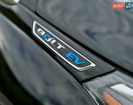 Черный Шевроле Bolt EV, объемом двигателя 0 л и пробегом 67 тыс. км за 13200 $, фото 5 на Automoto.ua