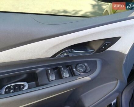 Черный Шевроле Bolt EV, объемом двигателя 0 л и пробегом 207 тыс. км за 10750 $, фото 12 на Automoto.ua
