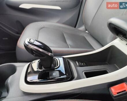 Черный Шевроле Bolt EV, объемом двигателя 0 л и пробегом 64 тыс. км за 14999 $, фото 55 на Automoto.ua