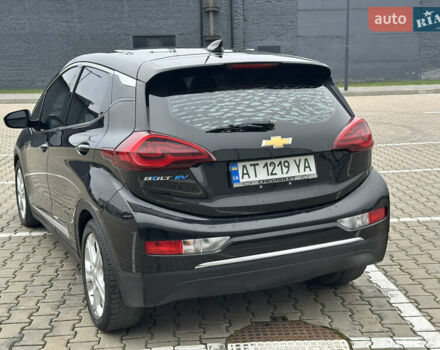 Черный Шевроле Bolt EV, объемом двигателя 0 л и пробегом 180 тыс. км за 11800 $, фото 6 на Automoto.ua