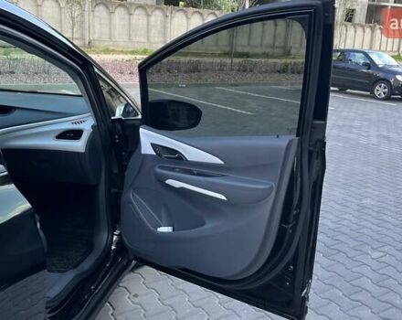 Черный Шевроле Bolt EV, объемом двигателя 0 л и пробегом 75 тыс. км за 14200 $, фото 34 на Automoto.ua
