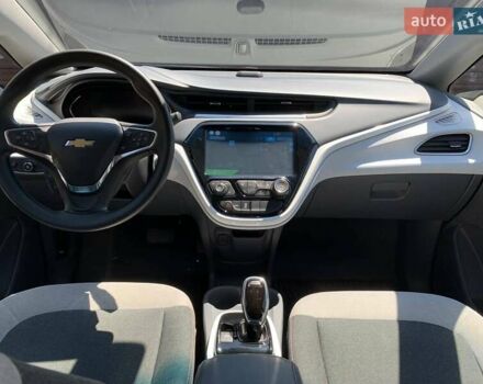 Черный Шевроле Bolt EV, объемом двигателя 0 л и пробегом 97 тыс. км за 18500 $, фото 7 на Automoto.ua