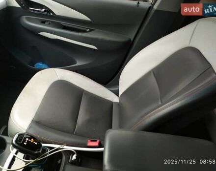 Черный Шевроле Bolt EV, объемом двигателя 0 л и пробегом 93 тыс. км за 14100 $, фото 12 на Automoto.ua