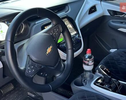 Черный Шевроле Bolt EV, объемом двигателя 0 л и пробегом 75 тыс. км за 14200 $, фото 26 на Automoto.ua