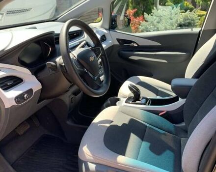 Черный Шевроле Bolt EV, объемом двигателя 0 л и пробегом 97 тыс. км за 18500 $, фото 5 на Automoto.ua