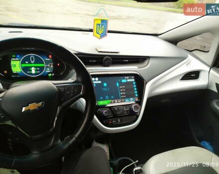 Черный Шевроле Bolt EV, объемом двигателя 0 л и пробегом 93 тыс. км за 14100 $, фото 16 на Automoto.ua
