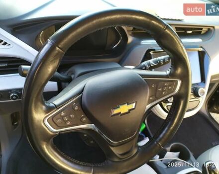 Черный Шевроле Bolt EV, объемом двигателя 0 л и пробегом 93 тыс. км за 14100 $, фото 63 на Automoto.ua