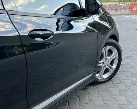 Черный Шевроле Bolt EV, объемом двигателя 0 л и пробегом 75 тыс. км за 14200 $, фото 22 на Automoto.ua