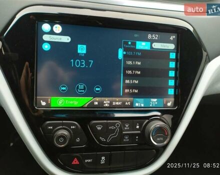 Черный Шевроле Bolt EV, объемом двигателя 0 л и пробегом 93 тыс. км за 14100 $, фото 32 на Automoto.ua