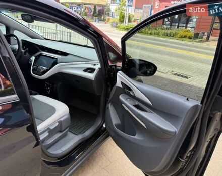 Черный Шевроле Bolt EV, объемом двигателя 0 л и пробегом 61 тыс. км за 14800 $, фото 36 на Automoto.ua